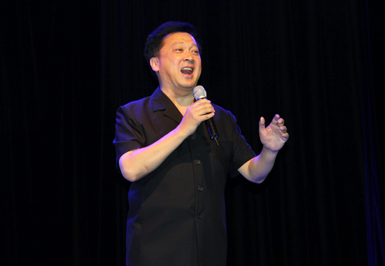 Yu Junjian Sang the Song Little White Poplar in Passion
