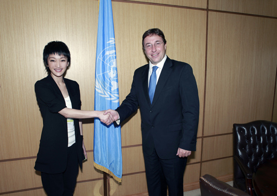 周迅受邀作客联合国非洲总部 成为中国明星首次出访的最高规格 地球卫士周迅:你不可能做了环保仍无动于衷