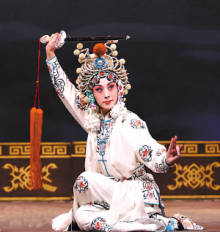 视觉京剧《新白蛇传》剧照